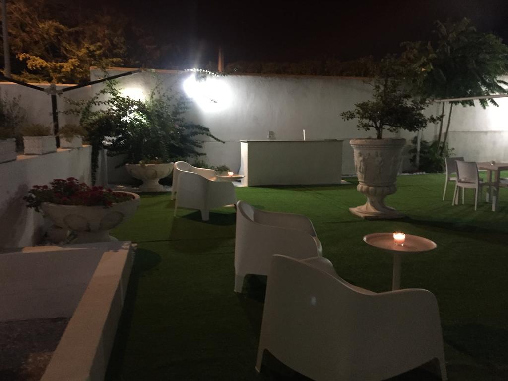 Hotel Riviera Bari Buitenkant foto