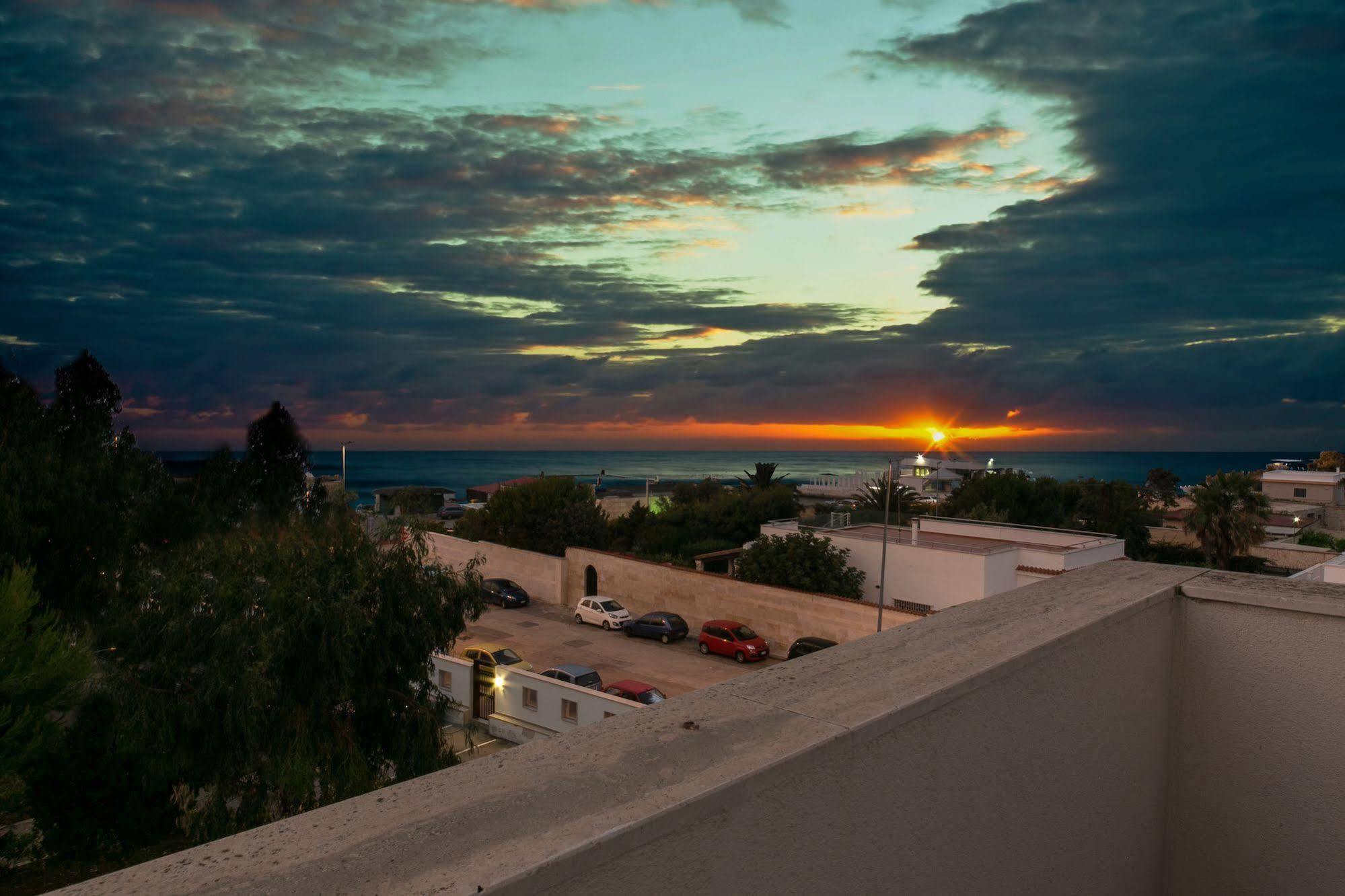 Hotel Riviera Bari Buitenkant foto